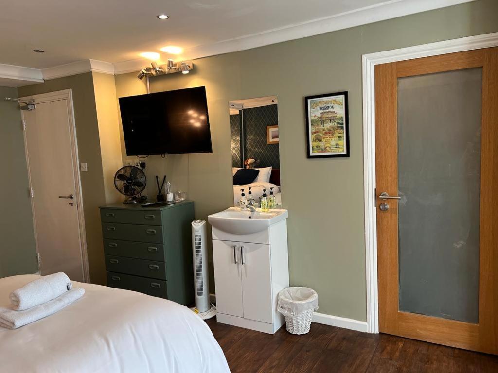 Weslie Guest House Brighton Екстериор снимка